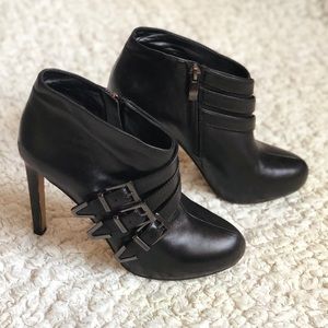 Vince Camuto Ashia Black Belted Bootie Size 6